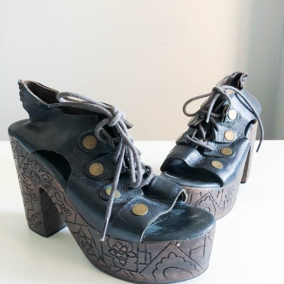 Free People - Boho Leather Clogs - Picture 2 of 3